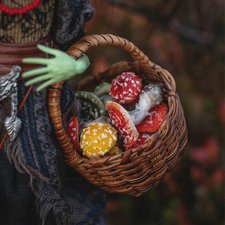 Мухоморы из полимерной глины