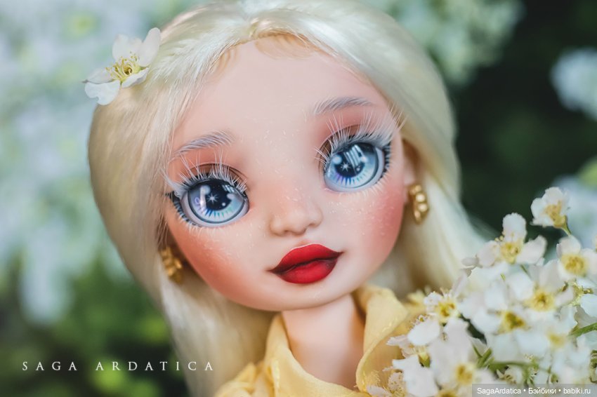 Алинка в зарослях черемухи (фото 2)