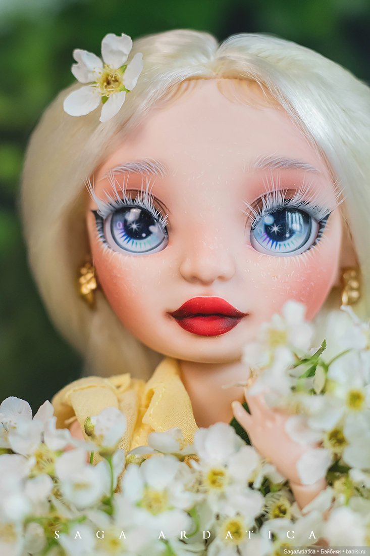 Алинка в зарослях черемухи (фото 6)