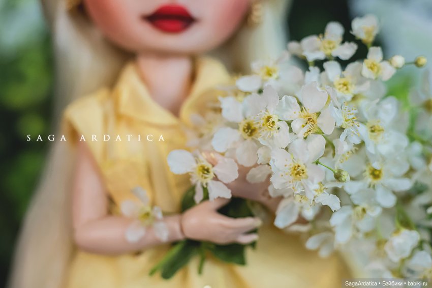 Алинка в зарослях черемухи (фото 3)