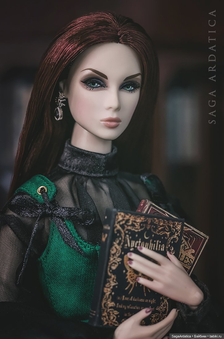 В библиотеке | Бэйбики В библиотеке — Куклы Integrity Toys (Интегрити): Poppy Parker (фото 6)