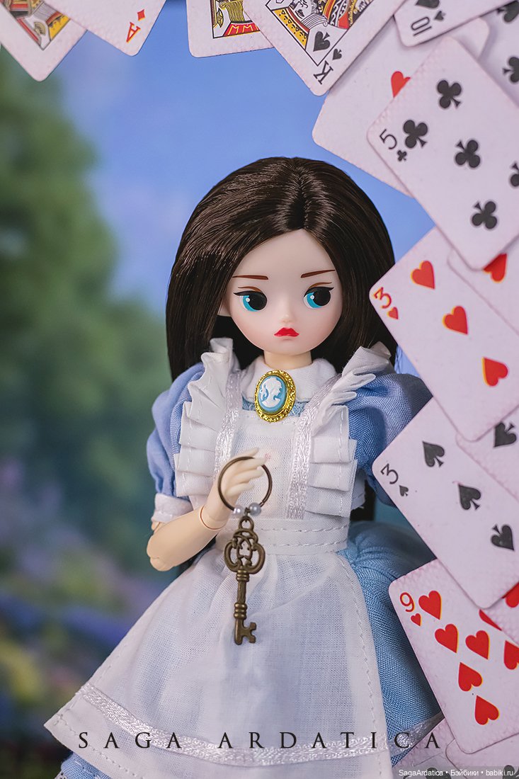 Бьяка в стране чудес — Куклы Strawberry Planet: Redberry