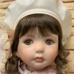 Кукла фарфоровая коллекционная