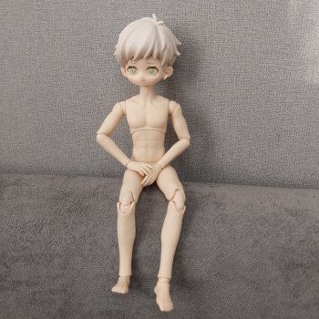 Simontoys Teennar Peetsoon на теле YMY23