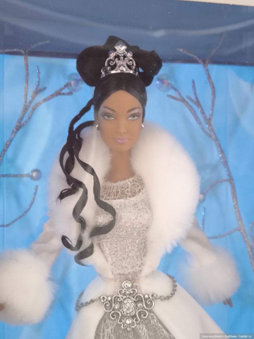 Итоги марта — Коллекции игровых кукол (Playline): фото полок (фото 2)