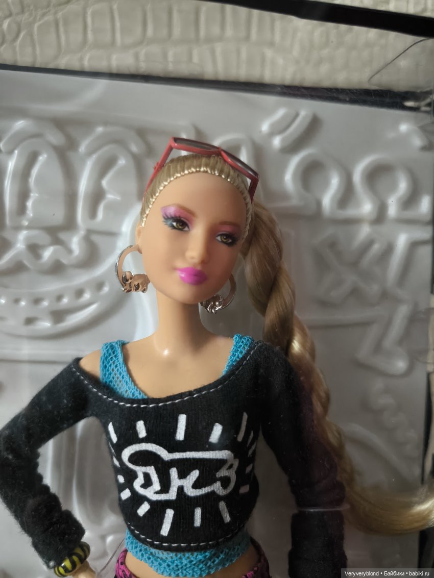 Итоги марта — Коллекции игровых кукол (Playline): фото полок (фото 5)