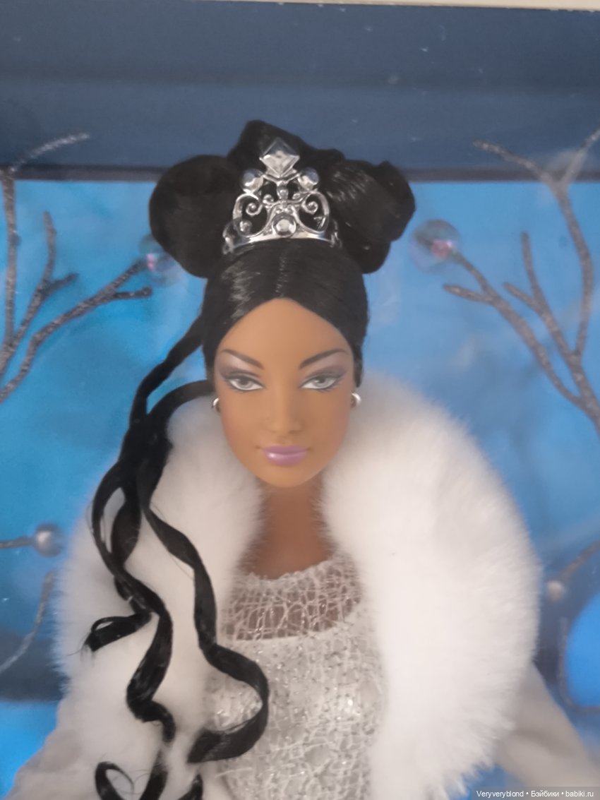 Итоги марта — Коллекции игровых кукол (Playline): фото полок (фото 3)