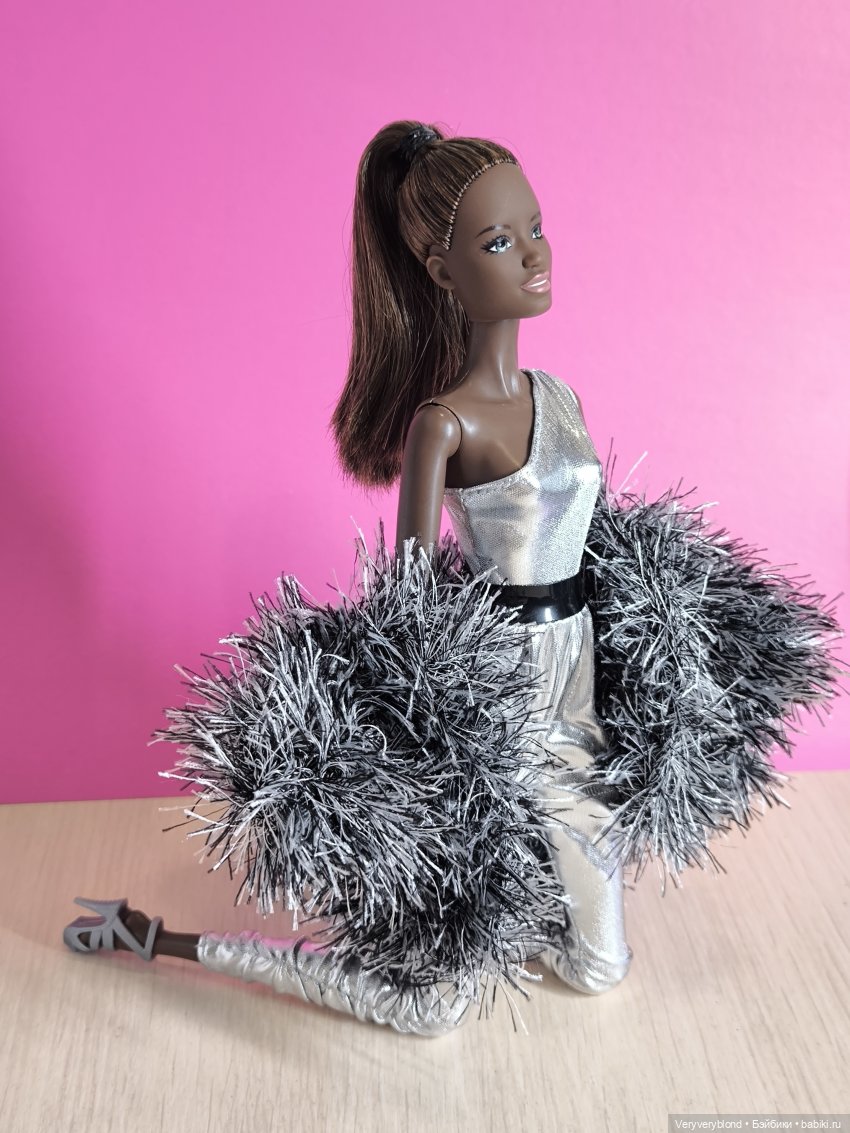 Итоги марта — Коллекции игровых кукол (Playline): фото полок