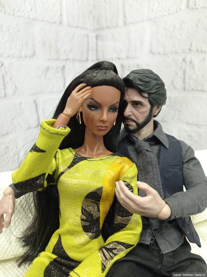 Семья Монтефиори — Коллекционные экшн