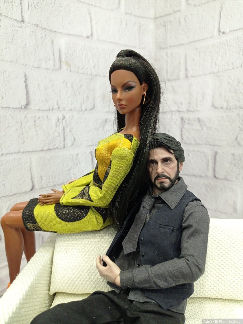 Семья Монтефиори — Коллекционные экшн