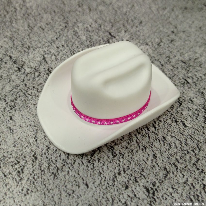 Barbie The Movie в ковбойском костюме. Обзор