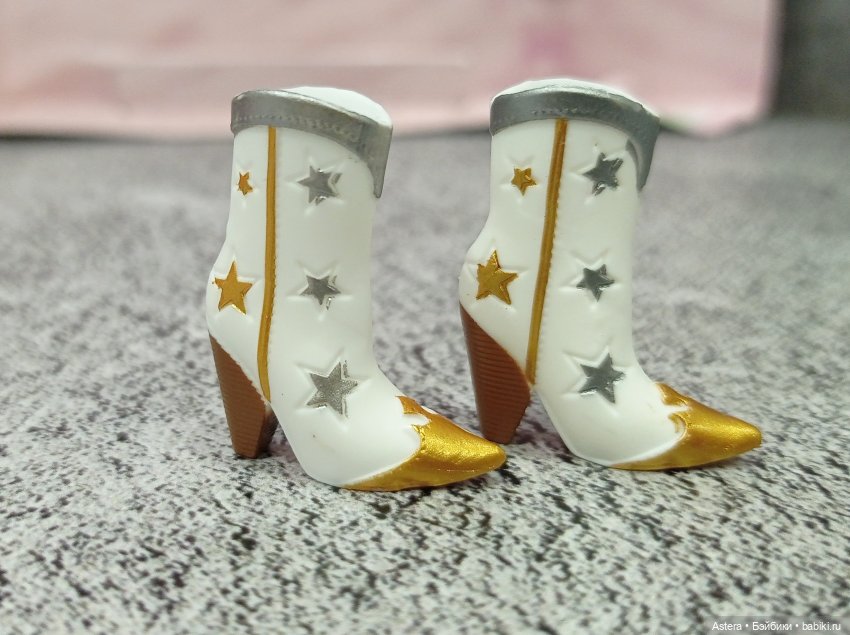 Barbie The Movie в ковбойском костюме. Обзор