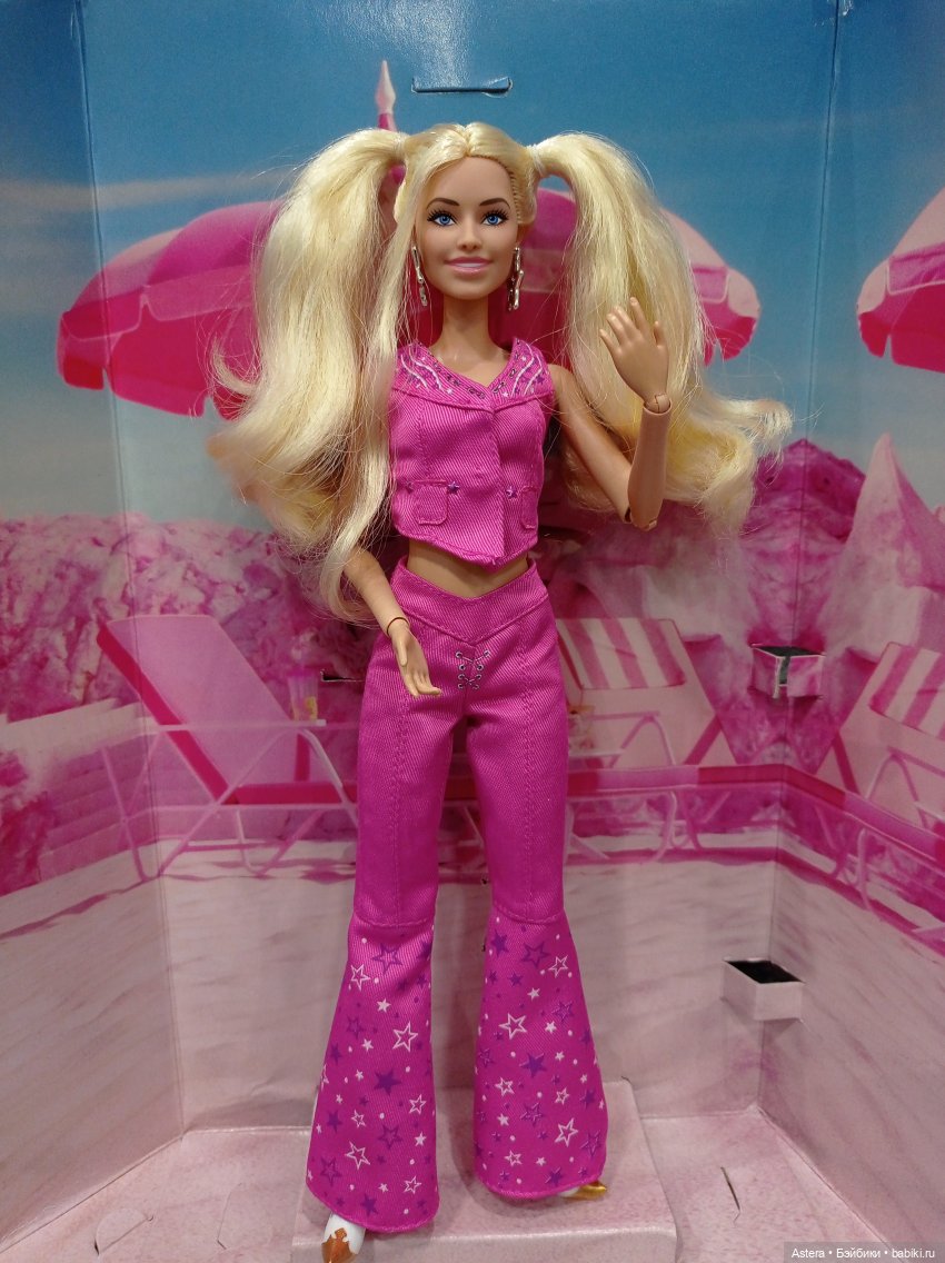 Barbie The Movie в ковбойском костюме. Обзор