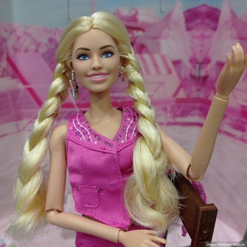 Barbie The Movie в ковбойском костюме. Обзор