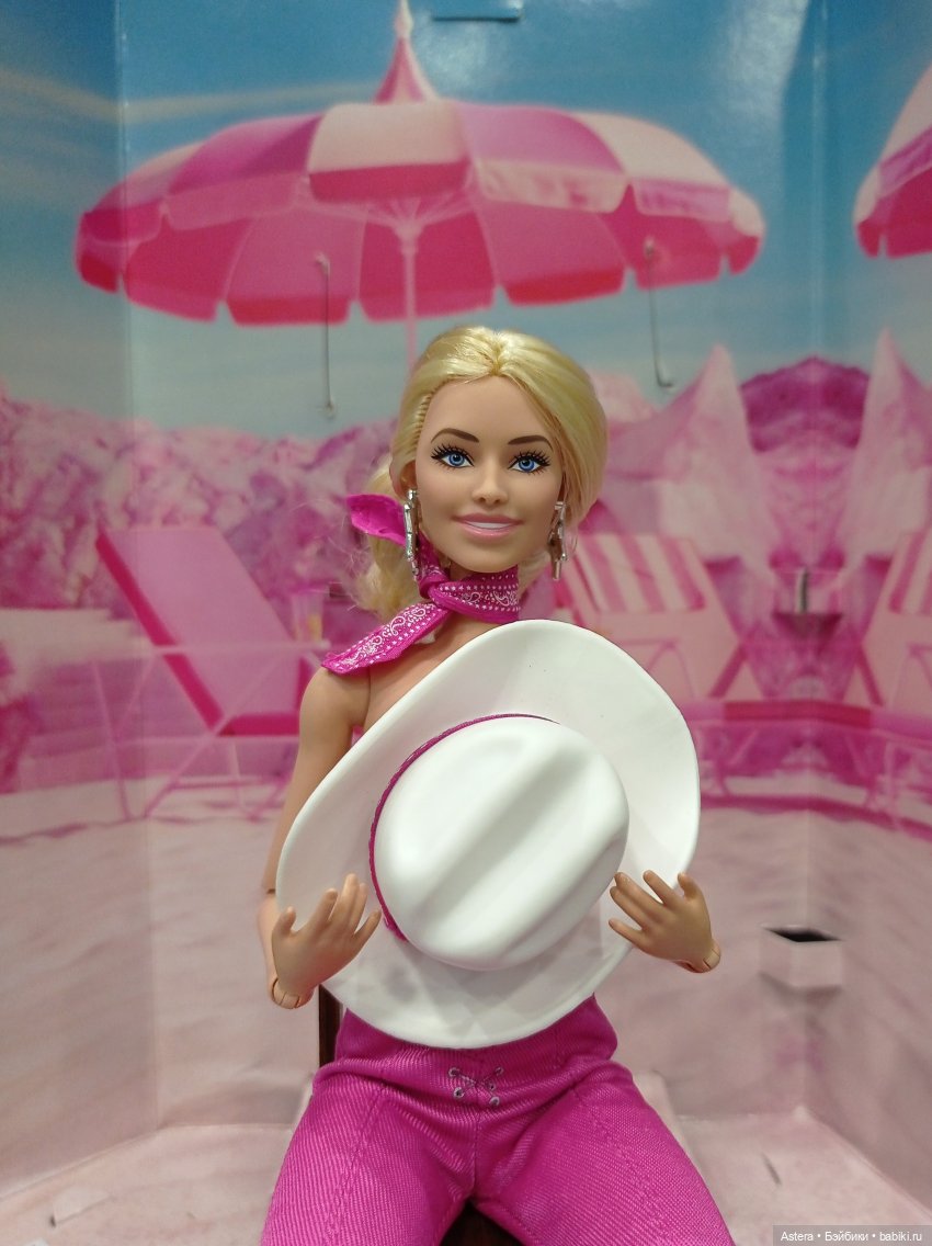 Barbie The Movie в ковбойском костюме. Обзор