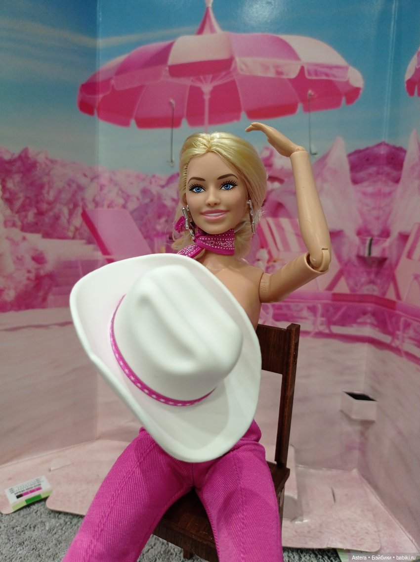 Barbie The Movie в ковбойском костюме. Обзор