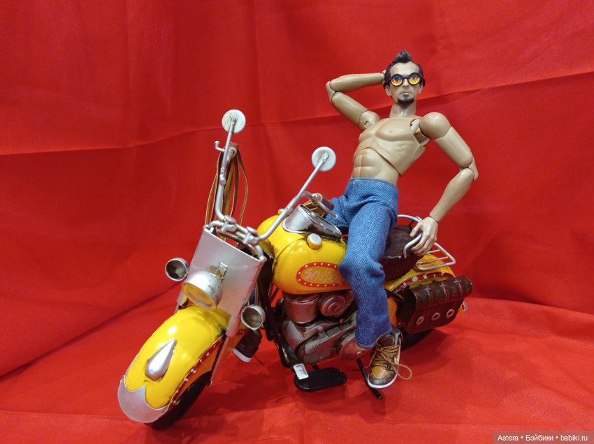 Горячие парни New Doll City