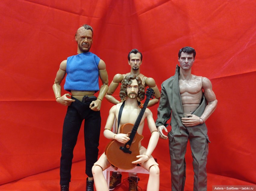 Горячие парни New Doll City