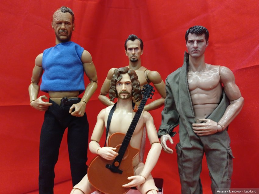 Горячие парни New Doll City