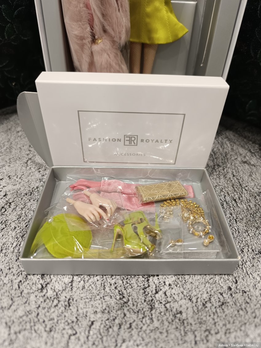 Знакомство с Sensational Soiree