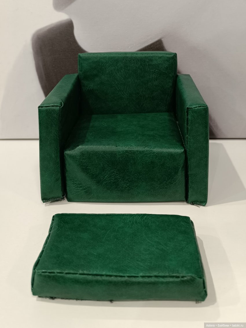 Норман и Карлуша примеряют новое кресло (фото 5)