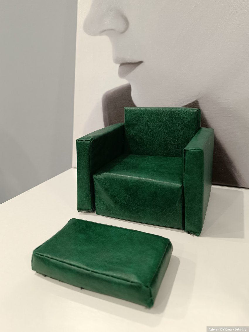 Норман и Карлуша примеряют новое кресло (фото 8)