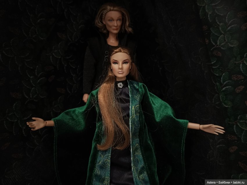 Ведьма молодая, ведьма старая