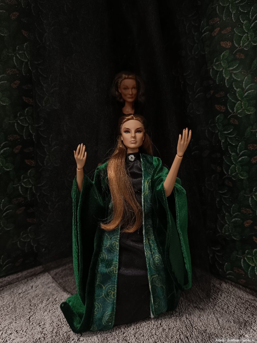 Ведьма молодая, ведьма старая