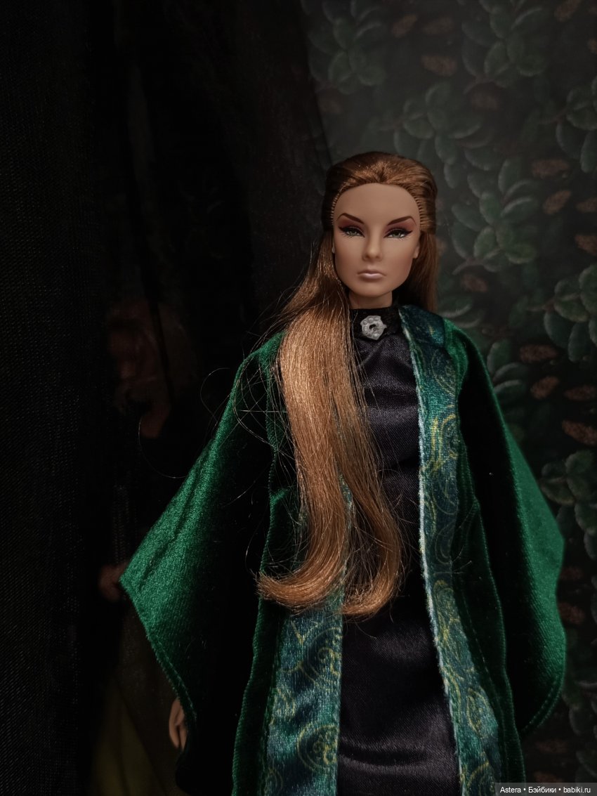 Ведьма молодая, ведьма старая