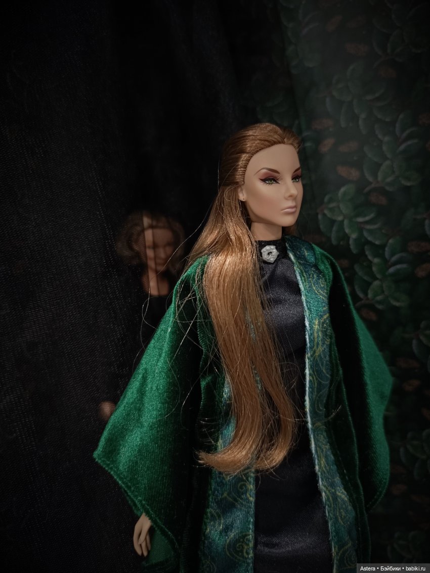 Ведьма молодая, ведьма старая