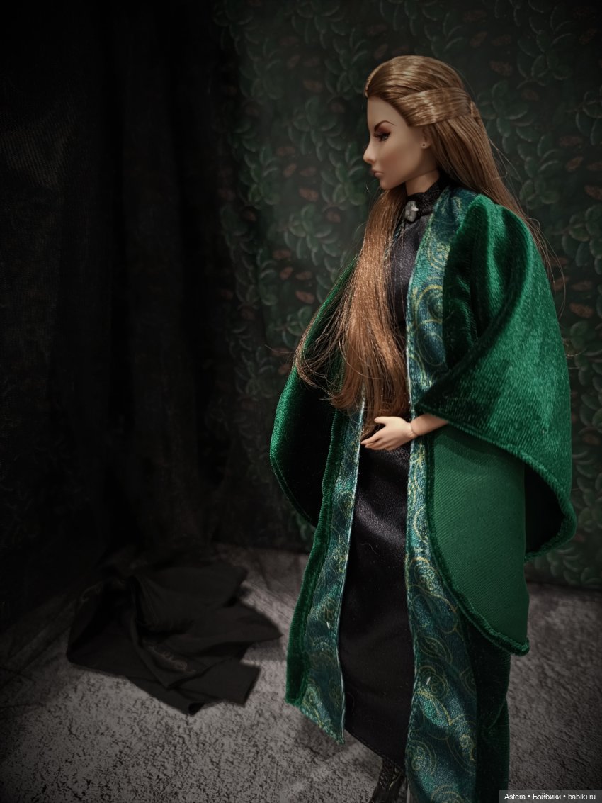 Ведьма молодая, ведьма старая