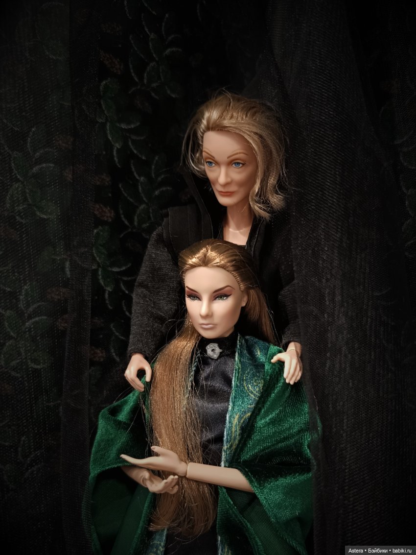 Ведьма молодая, ведьма старая