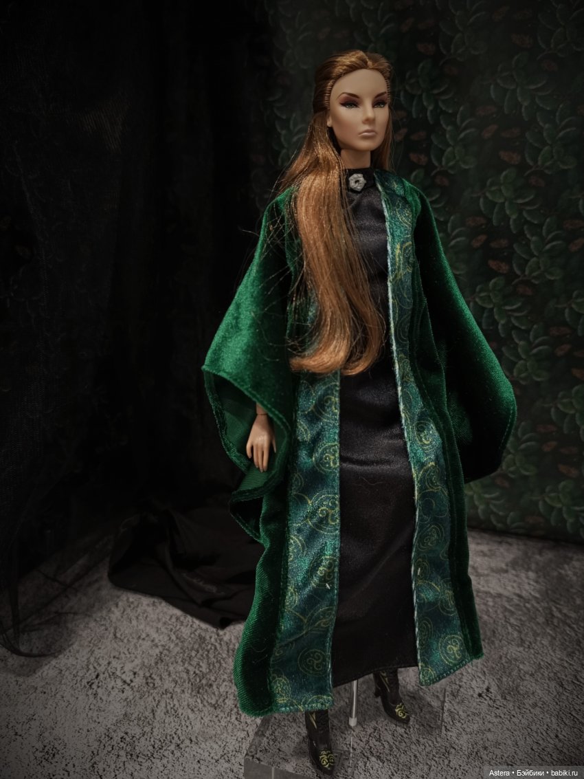 Ведьма молодая, ведьма старая