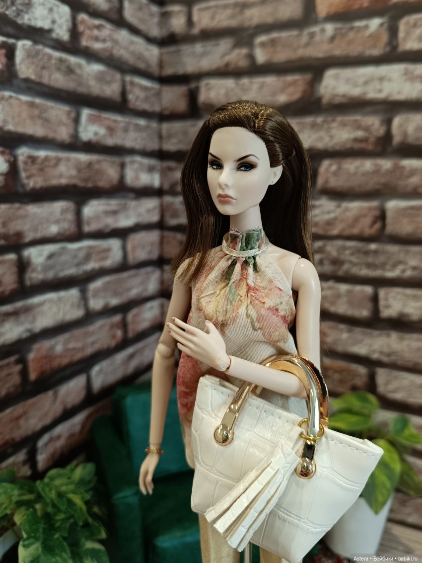 Грустная Лесли | Бэйбики Грустная Лесли — Куклы Integrity Toys (Интегрити): Poppy Parker (фото 4)