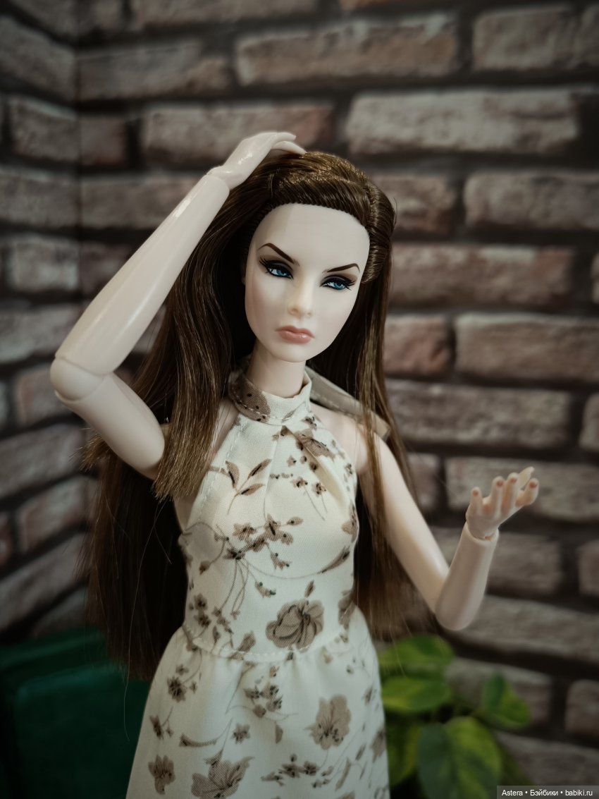 Грустная Лесли | Бэйбики Грустная Лесли — Куклы Integrity Toys (Интегрити): Poppy Parker