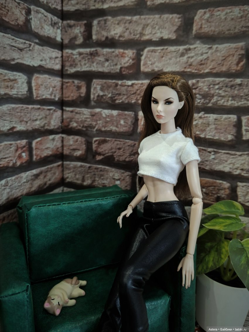 Грустная Лесли | Бэйбики Грустная Лесли — Куклы Integrity Toys (Интегрити): Poppy Parker