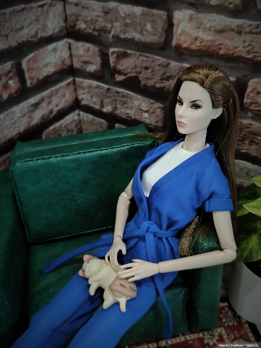 Грустная Лесли | Бэйбики Грустная Лесли — Куклы Integrity Toys (Интегрити): Poppy Parker