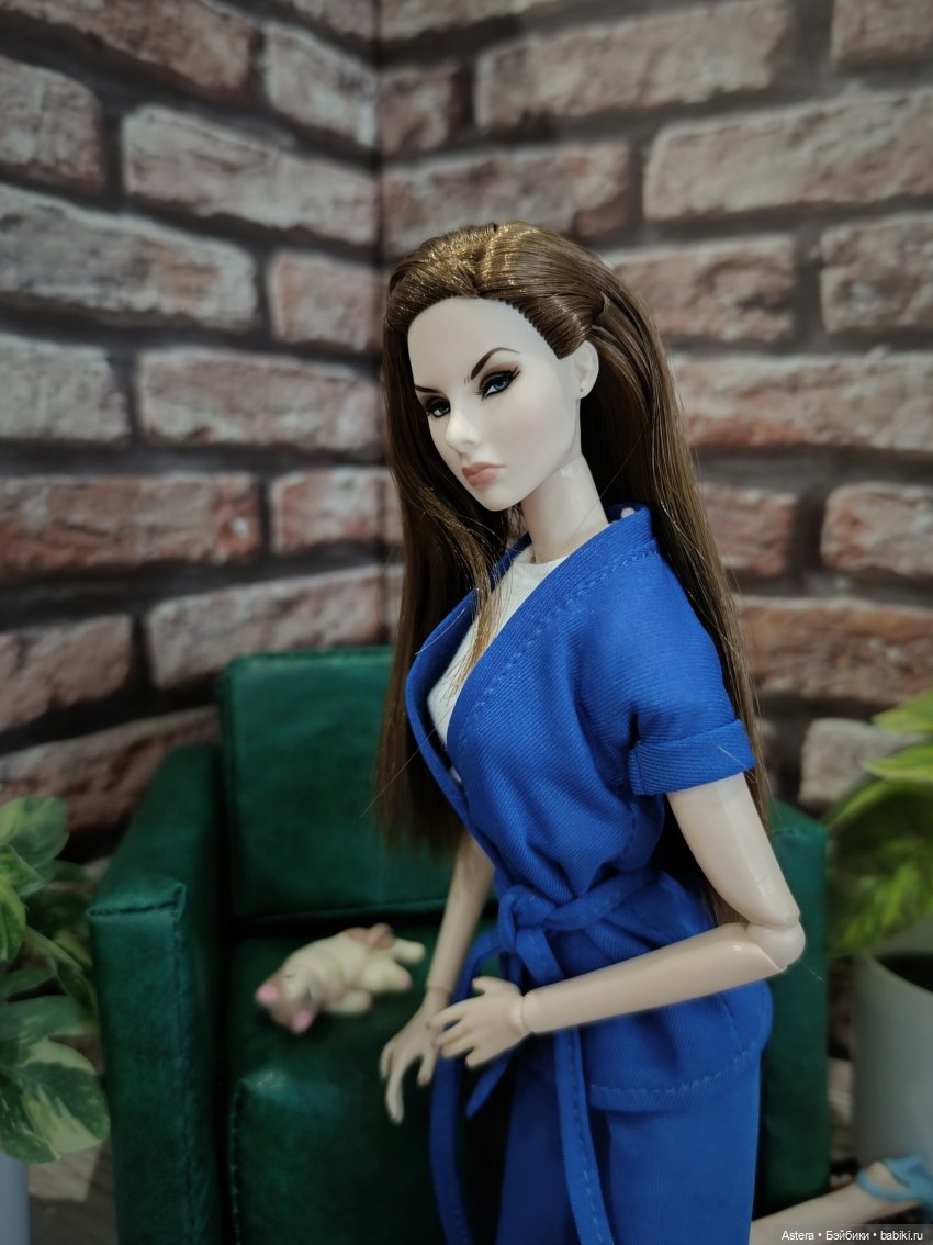 Грустная Лесли | Бэйбики Грустная Лесли — Куклы Integrity Toys (Интегрити): Poppy Parker