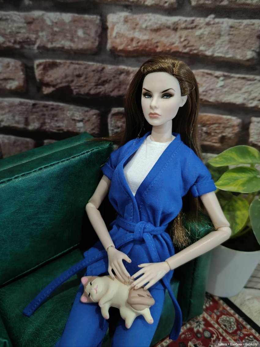 Грустная Лесли | Бэйбики Грустная Лесли — Куклы Integrity Toys (Интегрити): Poppy Parker