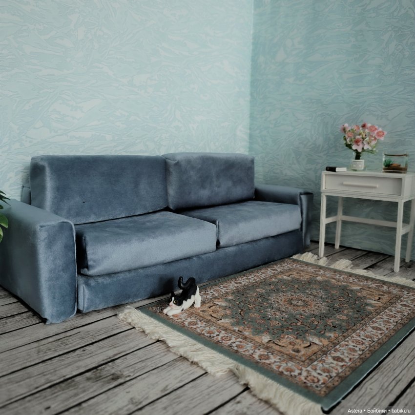 Голубой диван — Мебель для кукол и домиков: фото