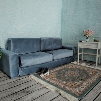 Голубой диван