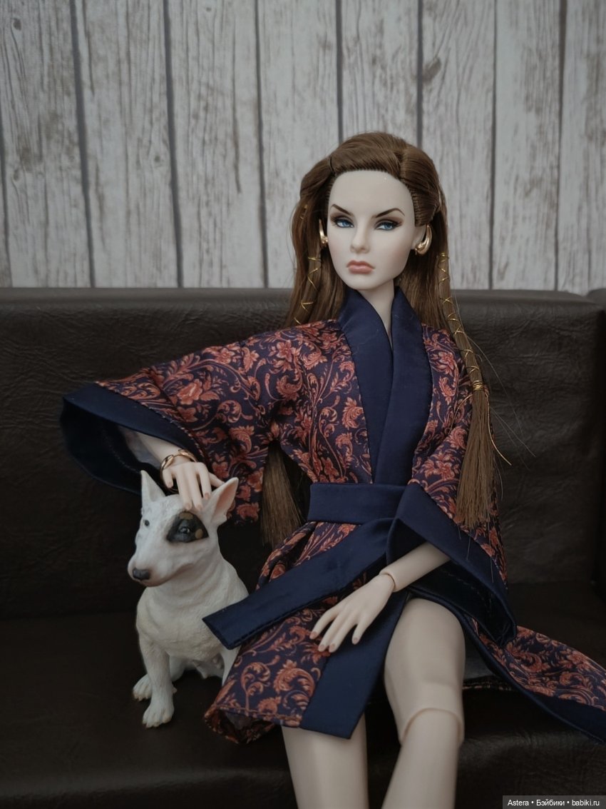 Лесли, страшный диван и чужая собака (фото 6)