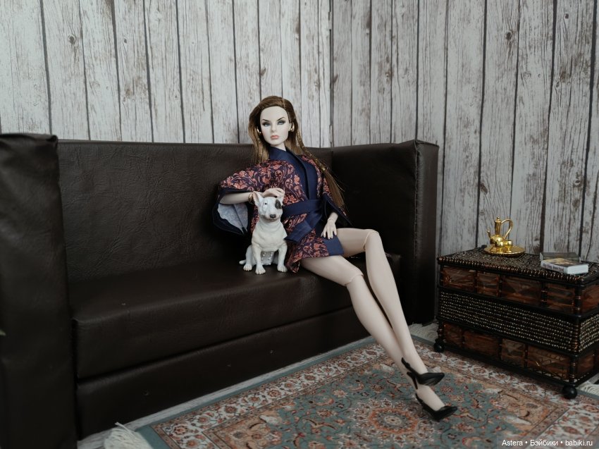 Лесли, страшный диван и чужая собака (фото 4)