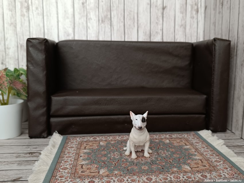 Лесли, страшный диван и чужая собака (фото 8)