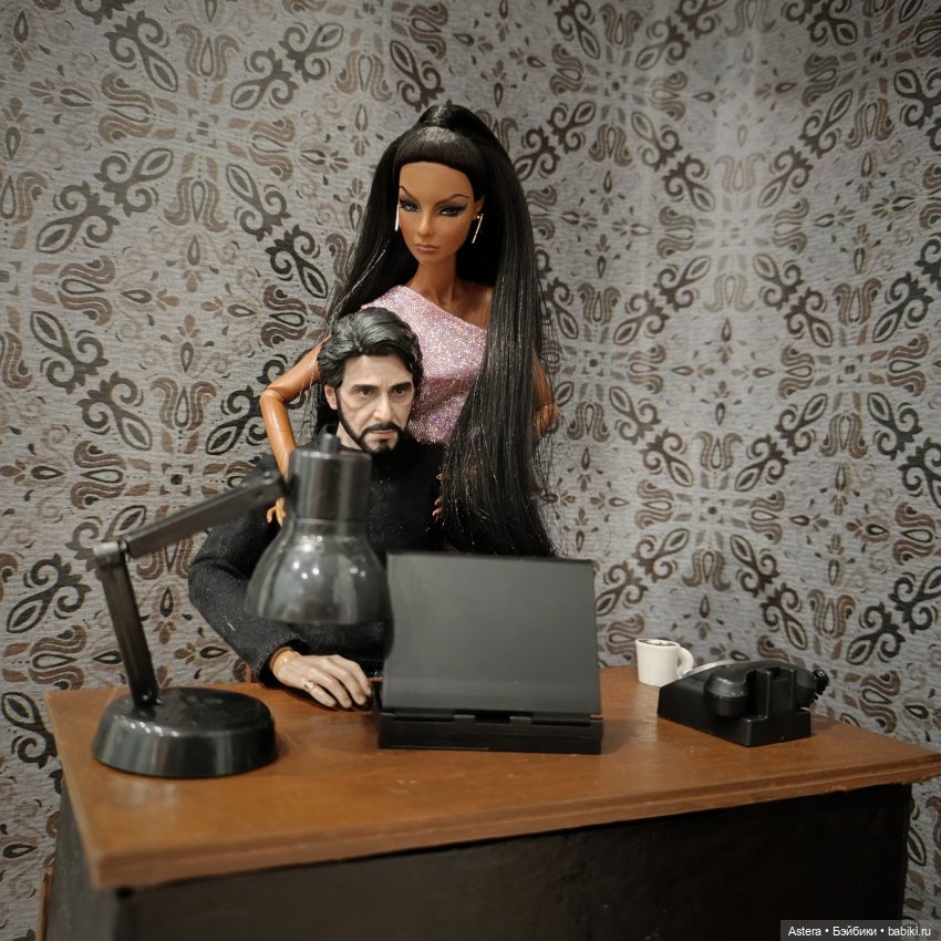 Альфредо, Аиша и новый стол