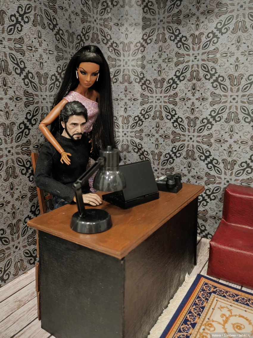 Альфредо, Аиша и новый стол