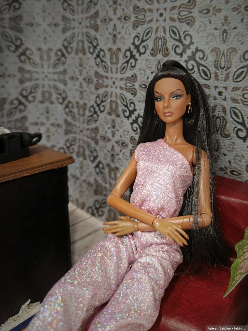 Альфредо, Аиша и новый стол