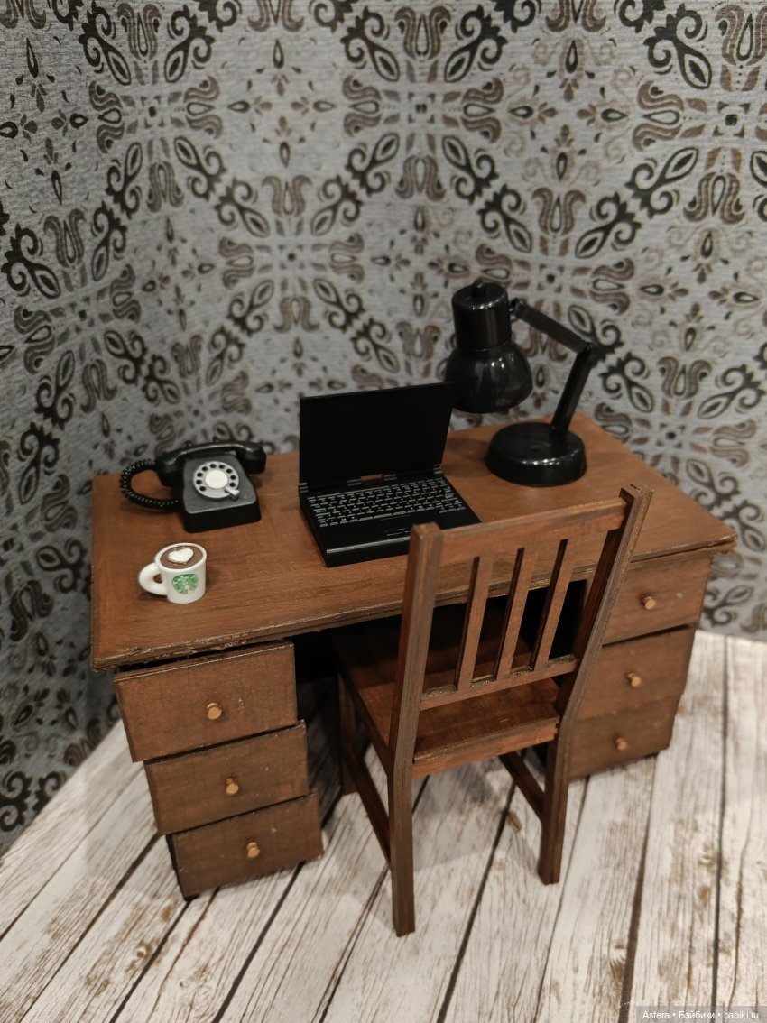 Первый стол комом — Мебель для кукол и домиков: фото
