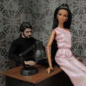 Альфредо, Аиша и новый стол