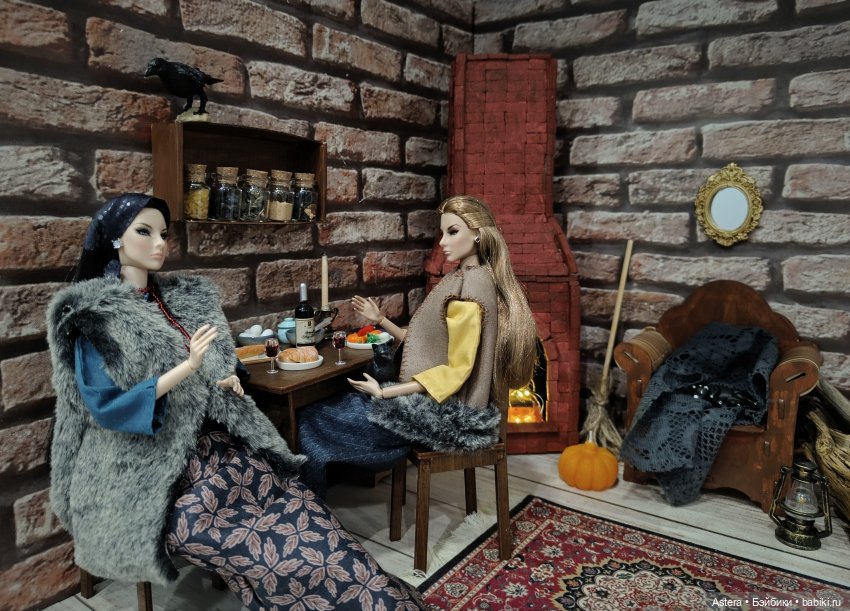 Хэллоуинская история — Кукольные фотоистории и сериалы: комиксы